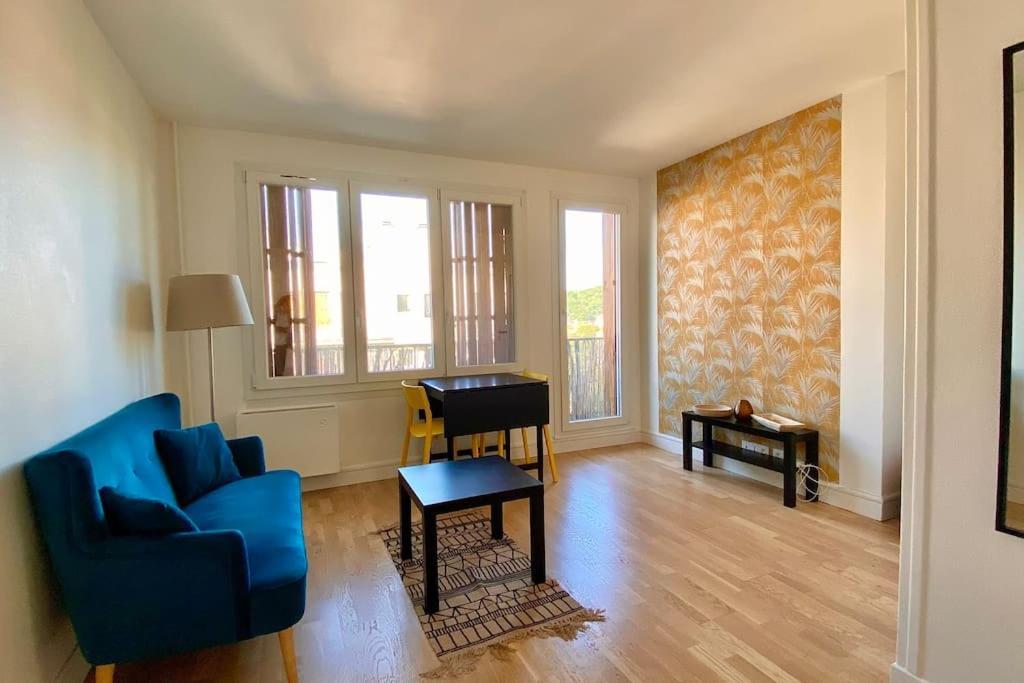 Beau Studio Cosy Et Calme - Face A La Gare De Rosny-Sous-Bois - 20Mn De Paris Et Disneyland ภายนอก รูปภาพ