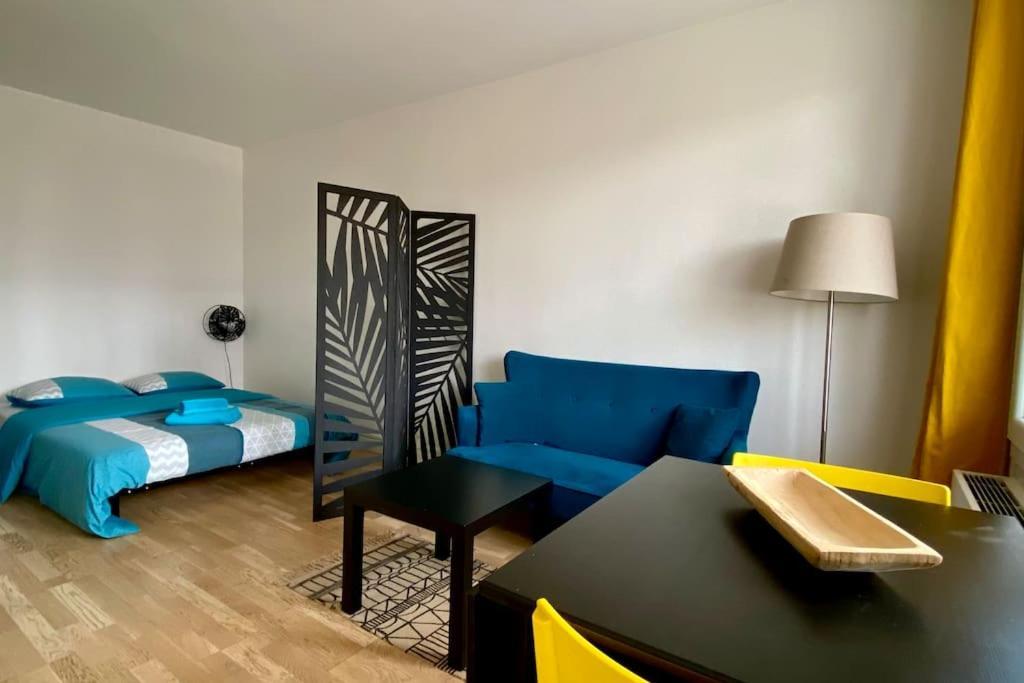 Beau Studio Cosy Et Calme - Face A La Gare De Rosny-Sous-Bois - 20Mn De Paris Et Disneyland ภายนอก รูปภาพ