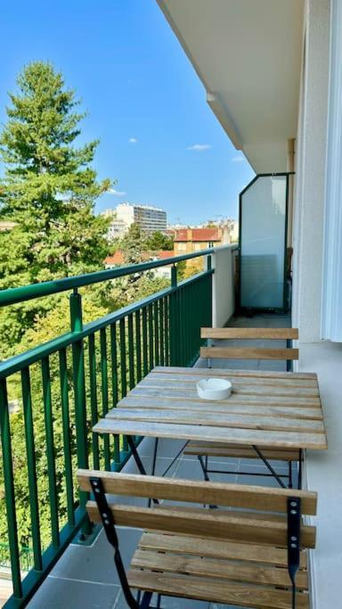 Beau Studio Cosy Et Calme - Face A La Gare De Rosny-Sous-Bois - 20Mn De Paris Et Disneyland ภายนอก รูปภาพ